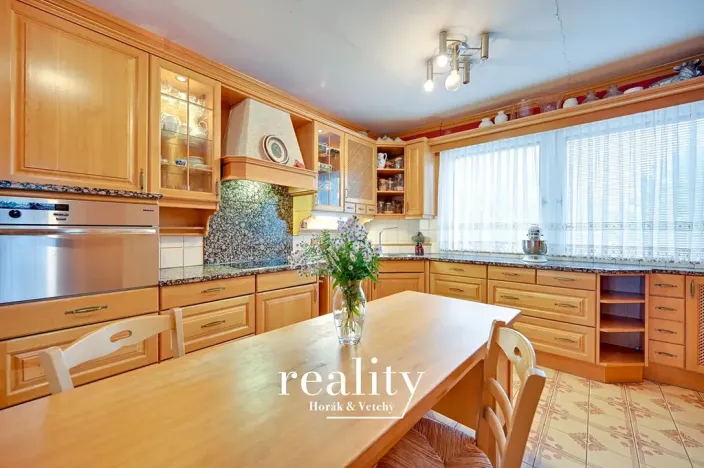 Prodej rodinného domu, Hodonice, 480 m2