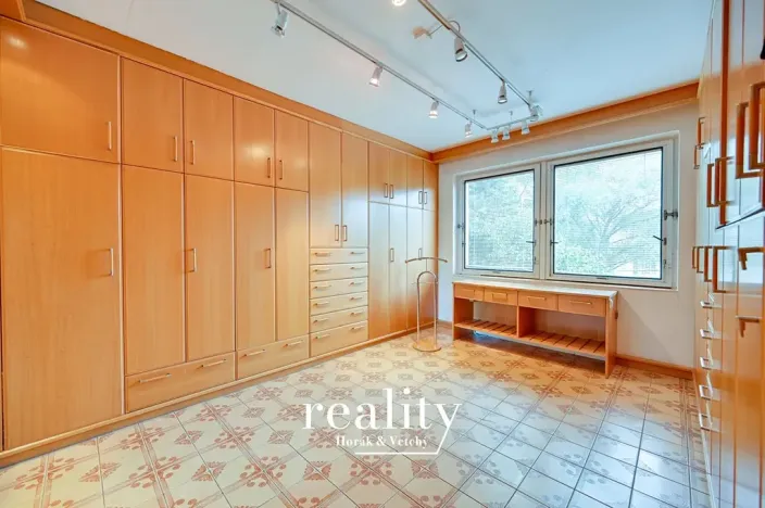 Prodej rodinného domu, Hodonice, 480 m2