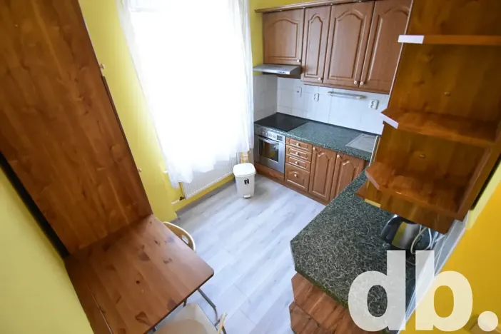 Pronájem bytu 2+1, Karlovy Vary, Vítězná, 54 m2