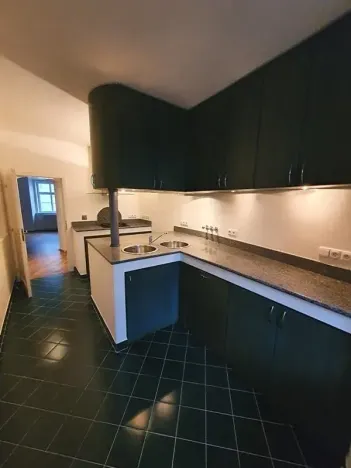 Pronájem bytu 4+1, Praha - Malá Strana, Vlašská, 187 m2