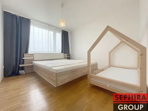 Pronájem bytu 4+1, Praha - Bohnice, Feřtekova, 79 m2
