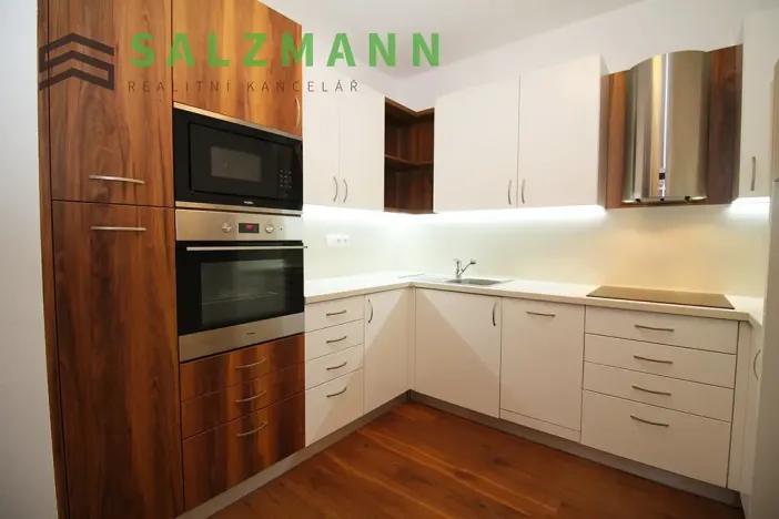 Prodej bytu 2+kk, Plzeň, Divadelní, 57 m2