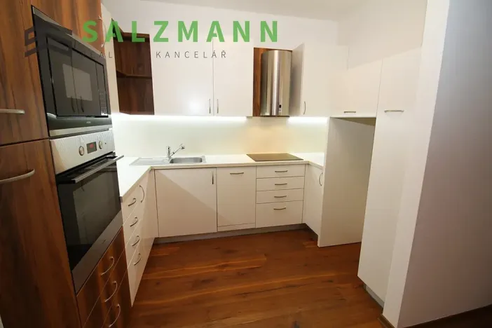 Prodej bytu 2+kk, Plzeň, Divadelní, 57 m2