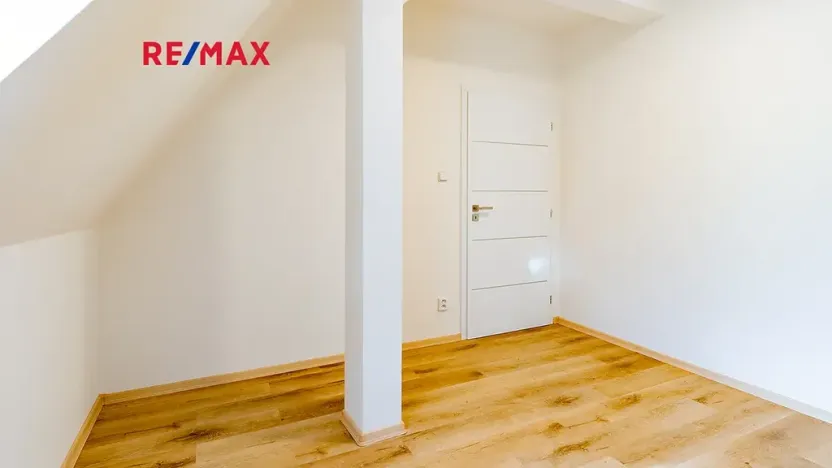 Prodej bytu 2+1, Česká Lípa, Škroupovo náměstí, 75 m2