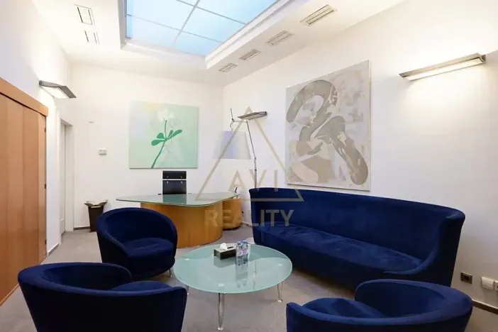 Pronájem obchodního prostoru, Praha - Vršovice, Černomořská, 364 m2