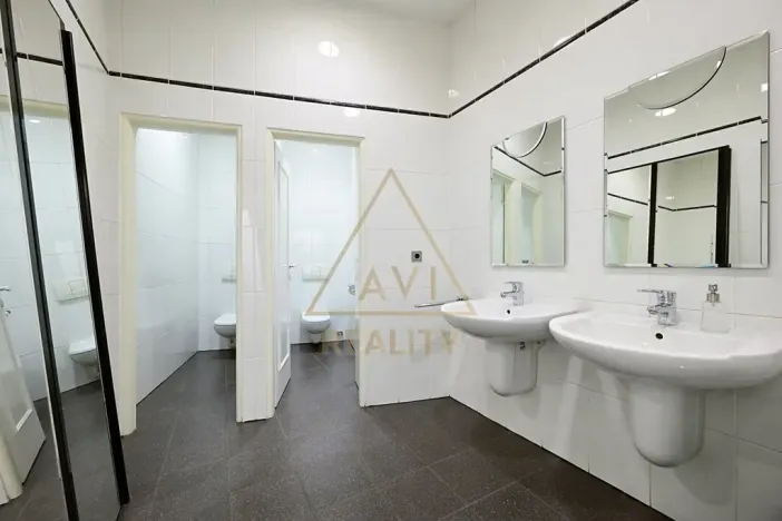 Pronájem obchodního prostoru, Praha - Vršovice, Černomořská, 364 m2