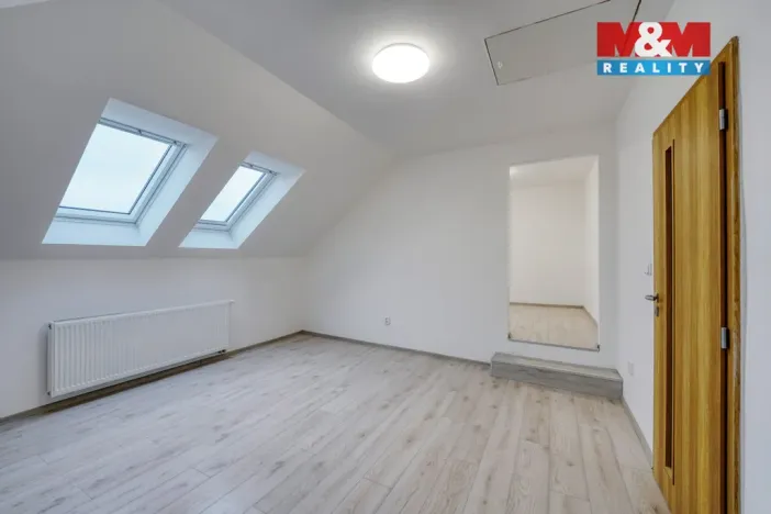 Pronájem bytu 2+kk, Plzeň - Jižní Předměstí, Husova, 44 m2