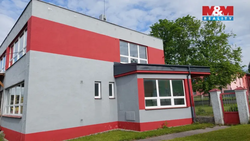 Pronájem kanceláře, Bruntál, Rýmařovská, 600 m2