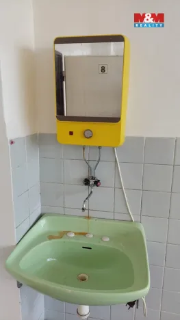 Pronájem kanceláře, Bruntál, Rýmařovská, 600 m2