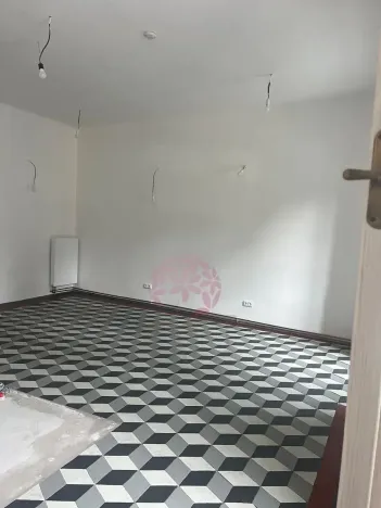 Pronájem obchodního prostoru, Kostelec nad Černými lesy, náměstí Smiřických, 70 m2