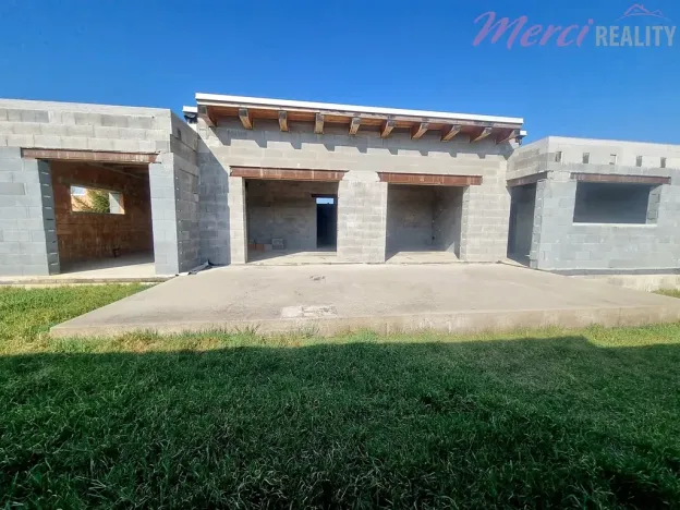 Prodej rodinného domu, Kunovice, 185 m2