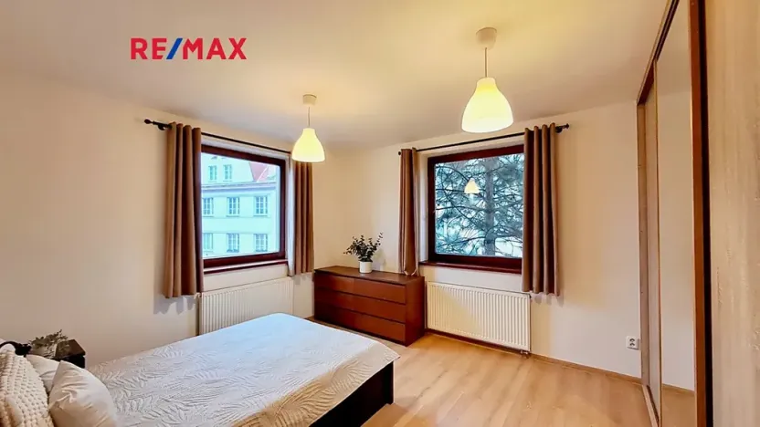 Pronájem bytu 2+kk, Praha - Vysočany, U Kloubových domů, 69 m2