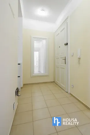 Pronájem bytu 2+kk, Praha - Nové Město, Pod Slovany, 58 m2