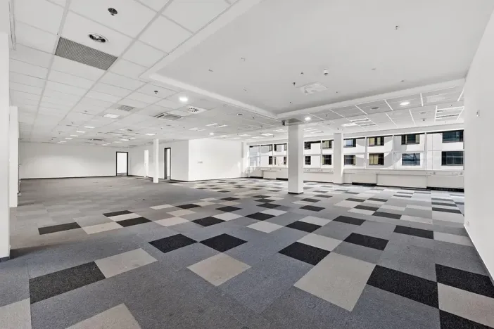 Pronájem kanceláře, Praha - Smíchov, Radlická, 881 m2