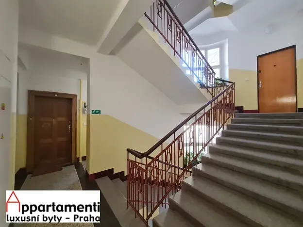 Pronájem bytu 2+kk, Praha - Žižkov, Jagellonská, 52 m2