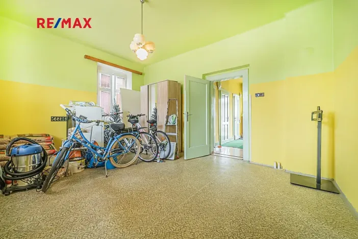 Prodej rodinného domu, Praha - Dolní Počernice, Listopadová, 302 m2