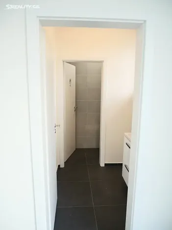 Pronájem obchodního prostoru, Kostelec nad Černými lesy, Pražská, 42 m2
