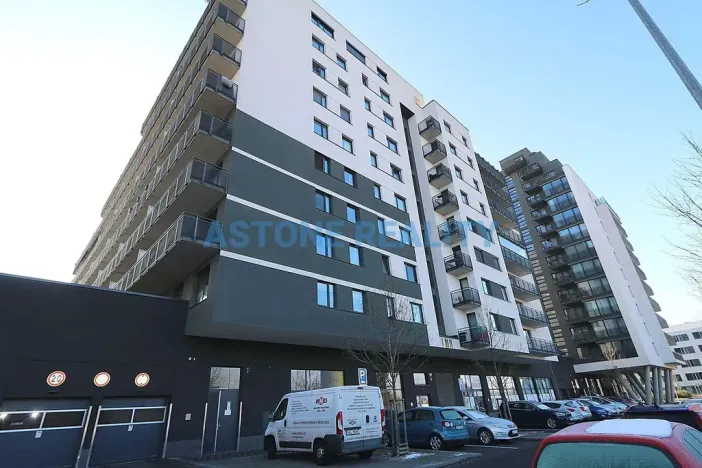 Pronájem bytu 2+kk, Praha - Strašnice, Zvěřinova, 121 m2