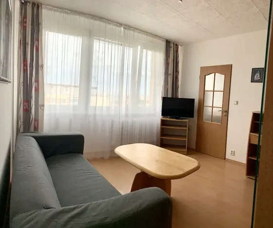 Pronájem bytu 1+1, Praha - Kobylisy, Košťálkova, 35 m2