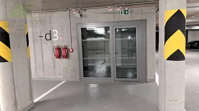 Pronájem garážového stání, Ostrava, Pivovarská, 12 m2