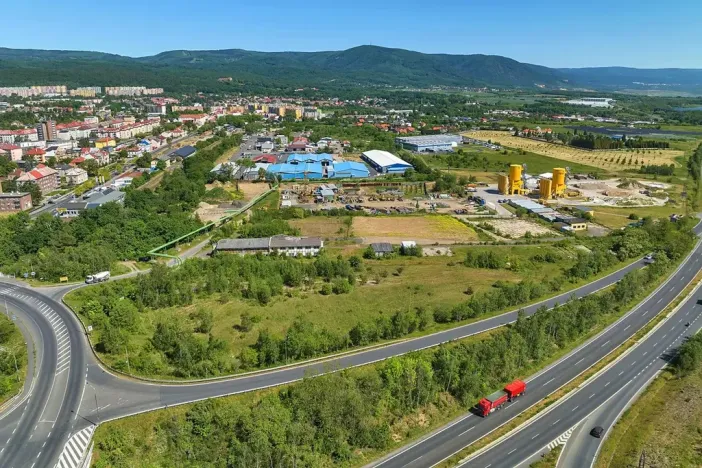 Prodej komerčního pozemku, Jirkov, 2782 m2