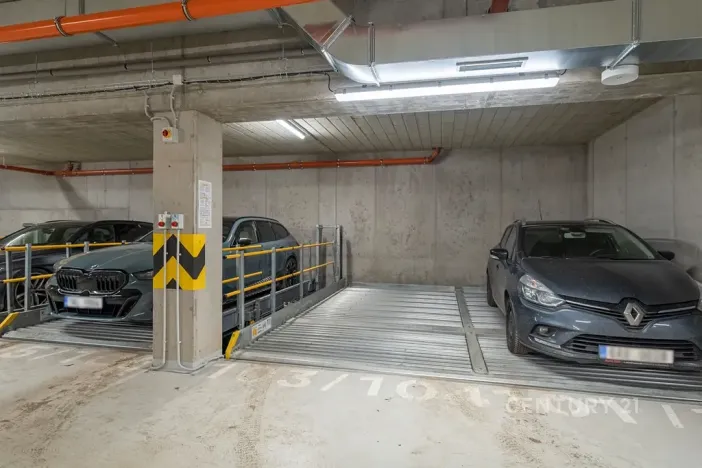 Pronájem bytu 3+kk, Praha - Vysočany, Kolbenova, 66 m2