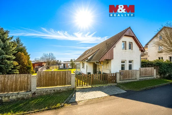 Prodej rodinného domu, Krupá, 186 m2