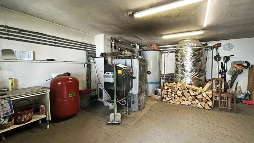 Prodej ubytování, Dešov, 2827 m2