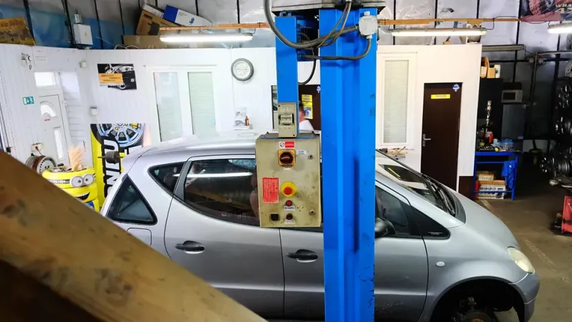 Prodej komerční nemovitosti, Kožichovice, Žďárského, 310 m2