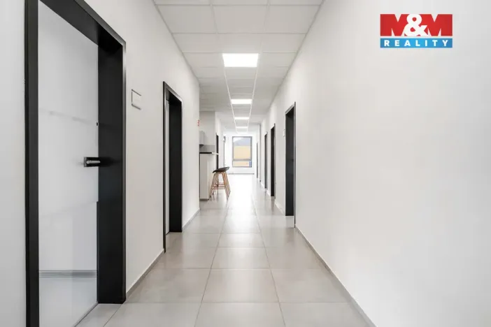 Pronájem kanceláře, Děčín - Děčín II-Nové Město, Benešovská, 320 m2