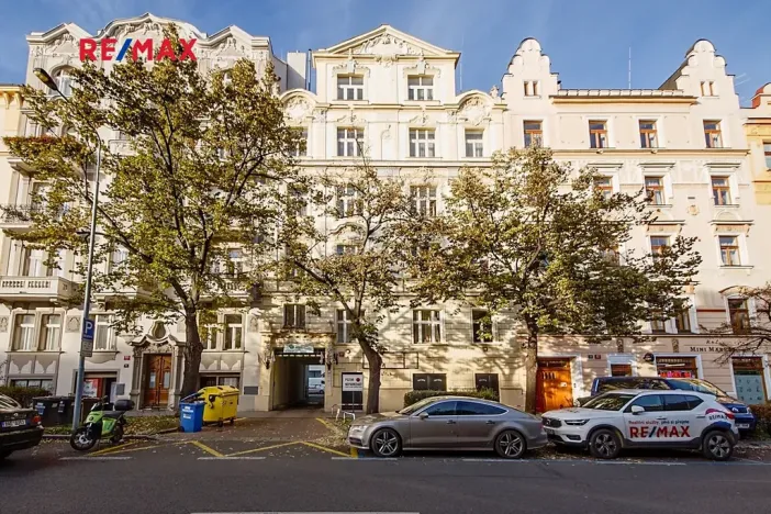 Pronájem bytu 2+kk, Praha - Vršovice, 28. pluku, 42 m2