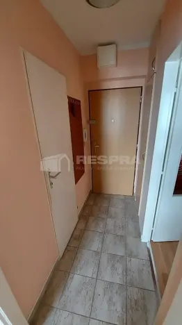Pronájem bytu 2+kk, Praha - Košíře, Kvapilova, 46 m2