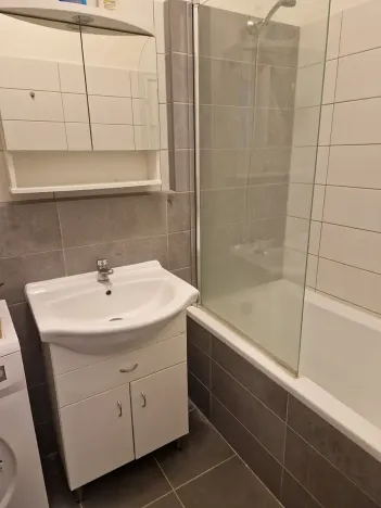 Pronájem bytu 1+kk, Praha - Strašnice, Černokostelecká, 40 m2