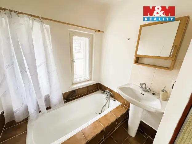 Pronájem bytu 2+kk, Jablonec nad Nisou, Na Šumavě, 45 m2