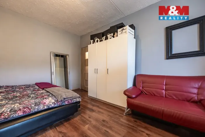 Prodej bytu 2+1, Kadaň, Na Podlesí, 68 m2