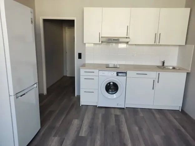 Pronájem bytu 1+kk, Praha - Střížkov, Děčínská, 25 m2