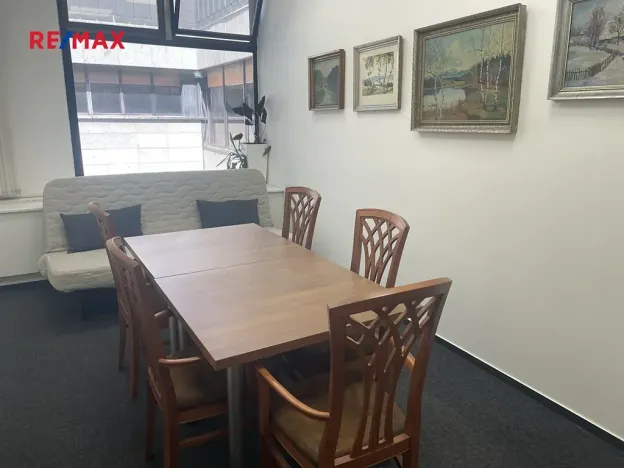 Pronájem kanceláře, Praha - Libeň, Podvinný mlýn, 17 m2