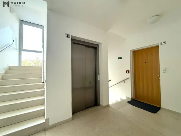 Pronájem bytu 3+kk, Praha - Liboc, Naardenská, 126 m2