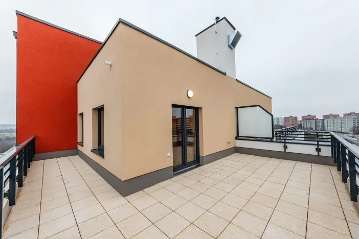 Pronájem bytu 1+kk, Praha - Hlubočepy, Fabiánové, 34 m2