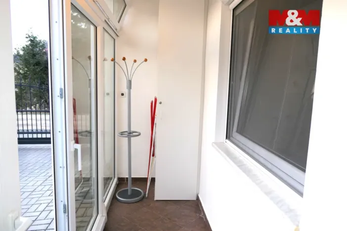 Pronájem bytu 1+kk, Loděnice, Spojovací, 15 m2