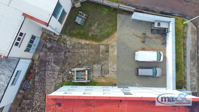 Pronájem kanceláře, Moravany, 111 m2