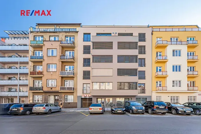 Pronájem bytu 2+kk, Praha - Nusle, Kloboučnická, 58 m2