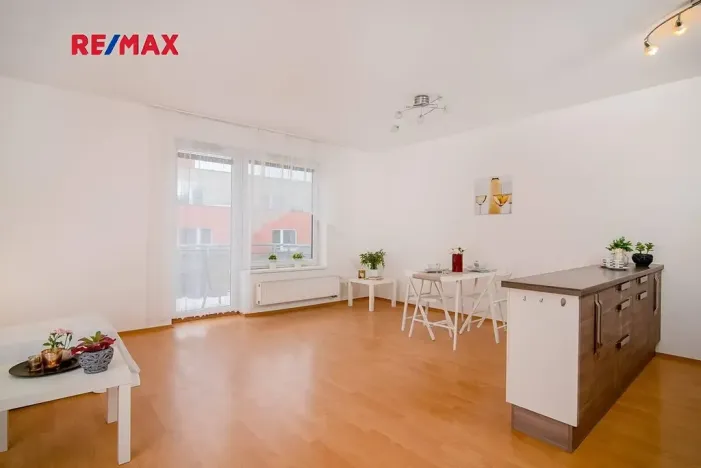 Pronájem bytu 1+kk, Praha - Jinonice, Za zámečkem, 60 m2