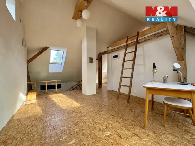 Prodej rodinného domu, Křešín - Blažnov, 180 m2