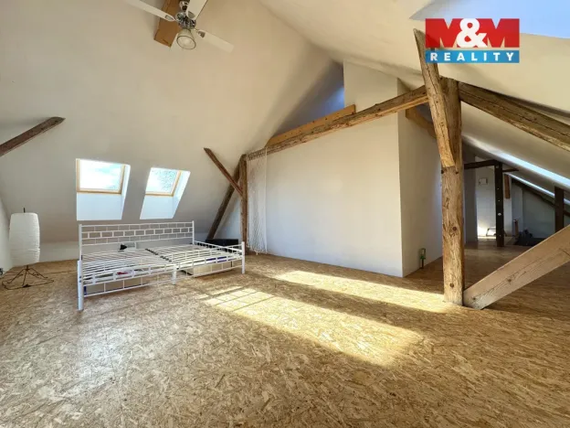 Prodej rodinného domu, Křešín - Blažnov, 180 m2