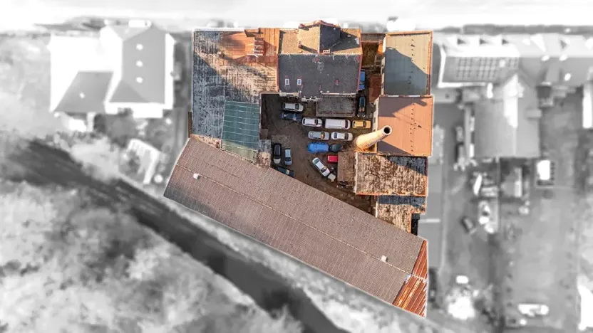 Prodej výrobních prostor, Kolinec, 2640 m2