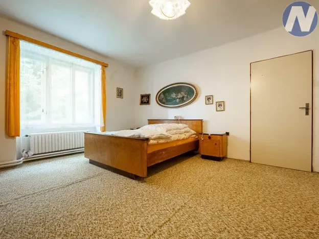 Prodej rodinného domu, Husinec, Jeronýmova, 400 m2