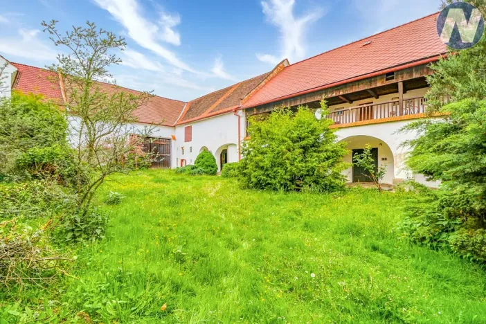 Prodej činžovního domu, Husinec, Jeronýmova, 400 m2