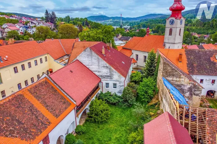 Prodej činžovního domu, Husinec, Jeronýmova, 400 m2