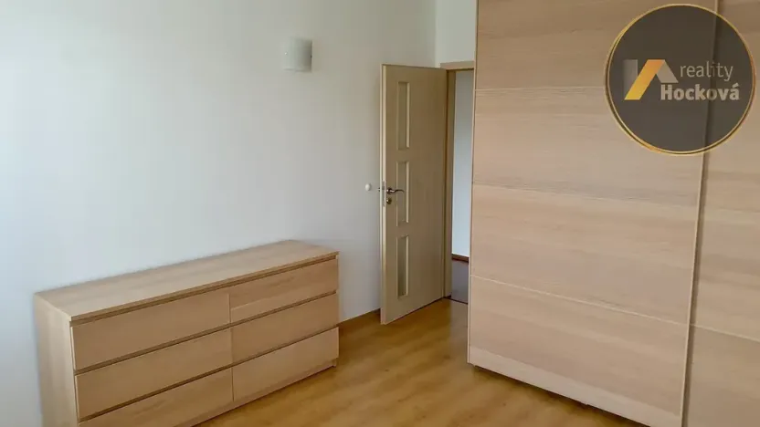 Prodej bytu 3+kk, Milovice, Topolová, 65 m2